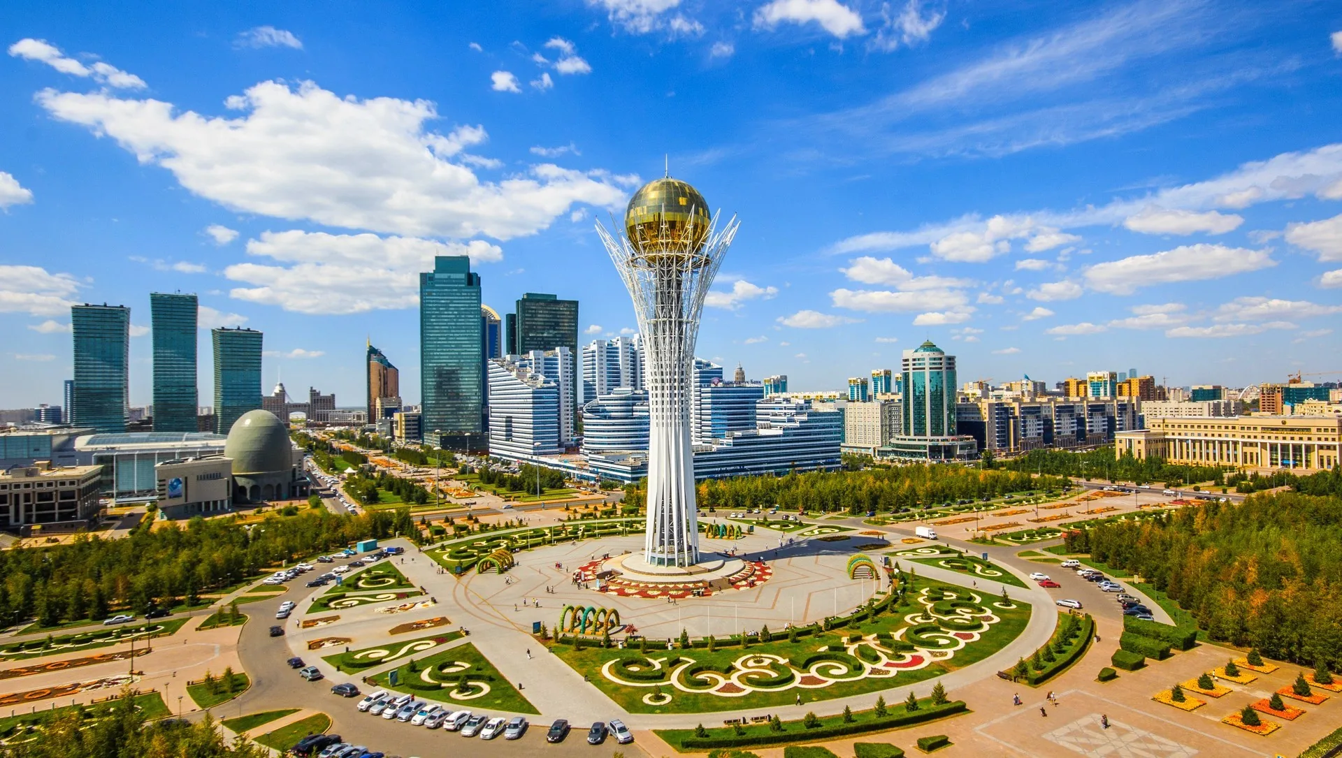 Project upgrades, bilingual technical communication, and cross-border delivery define the quotation entry point